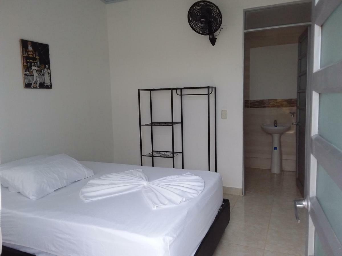 C&H Casa Campestre El Oasis Ricaurte Girardot Bed & Breakfast Exterior photo